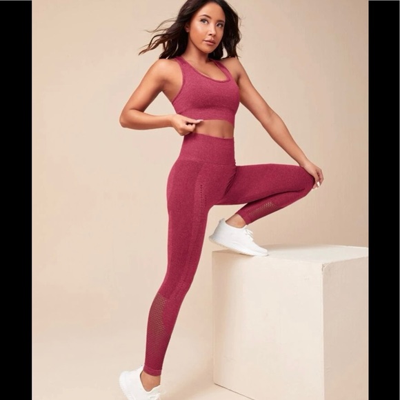 NWOT Seamless High Stretch Contrast Fishnet Sports Set - Picture 5 of 5